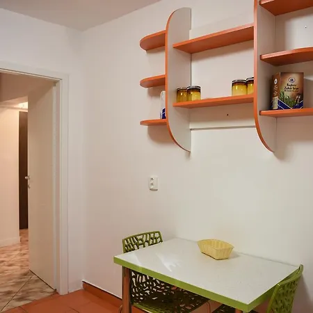 Chic Near City Center Apartman Kolozsvár